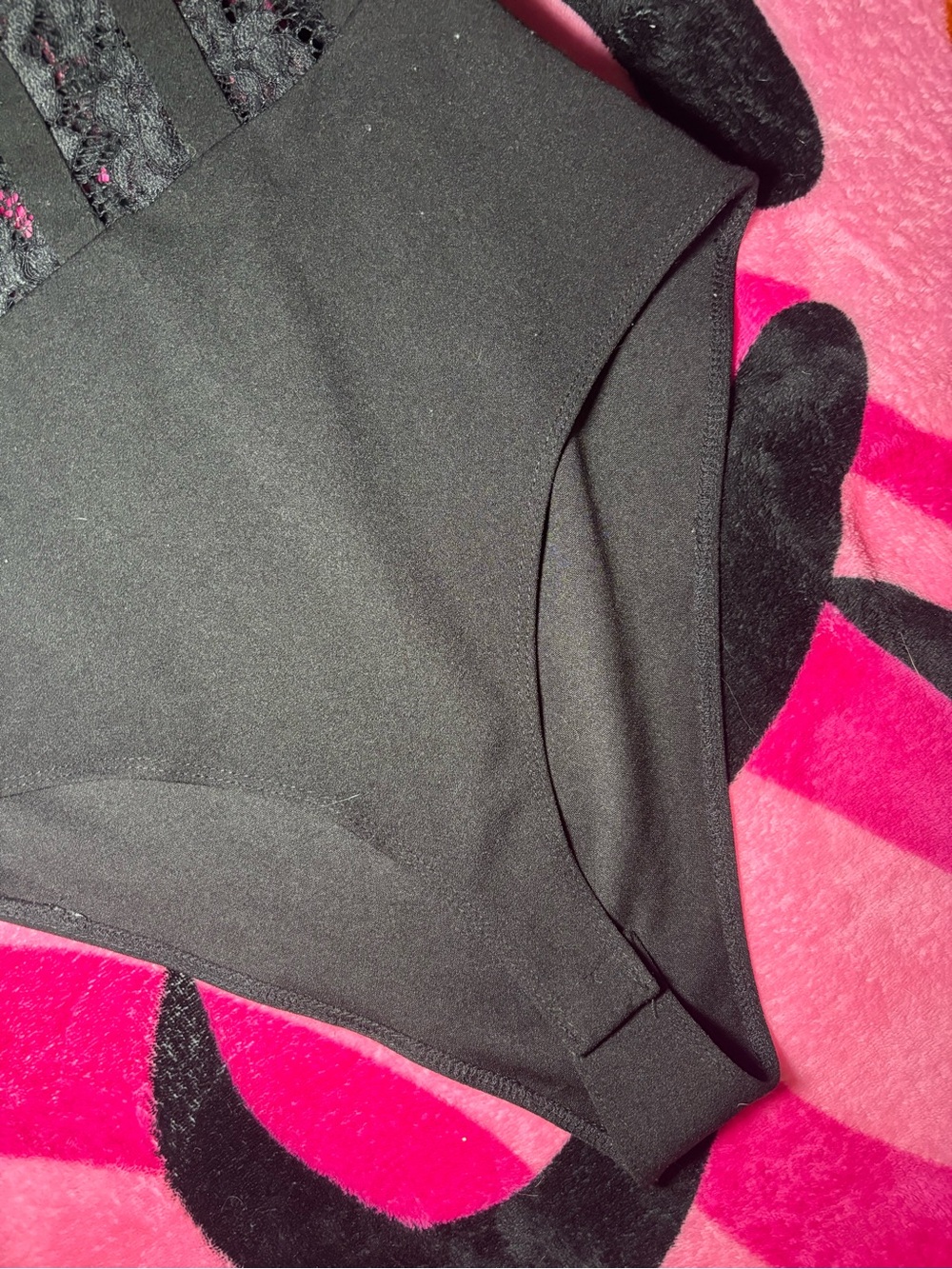 Haute Monde Lace Bodysuit - Picture 3 of 9